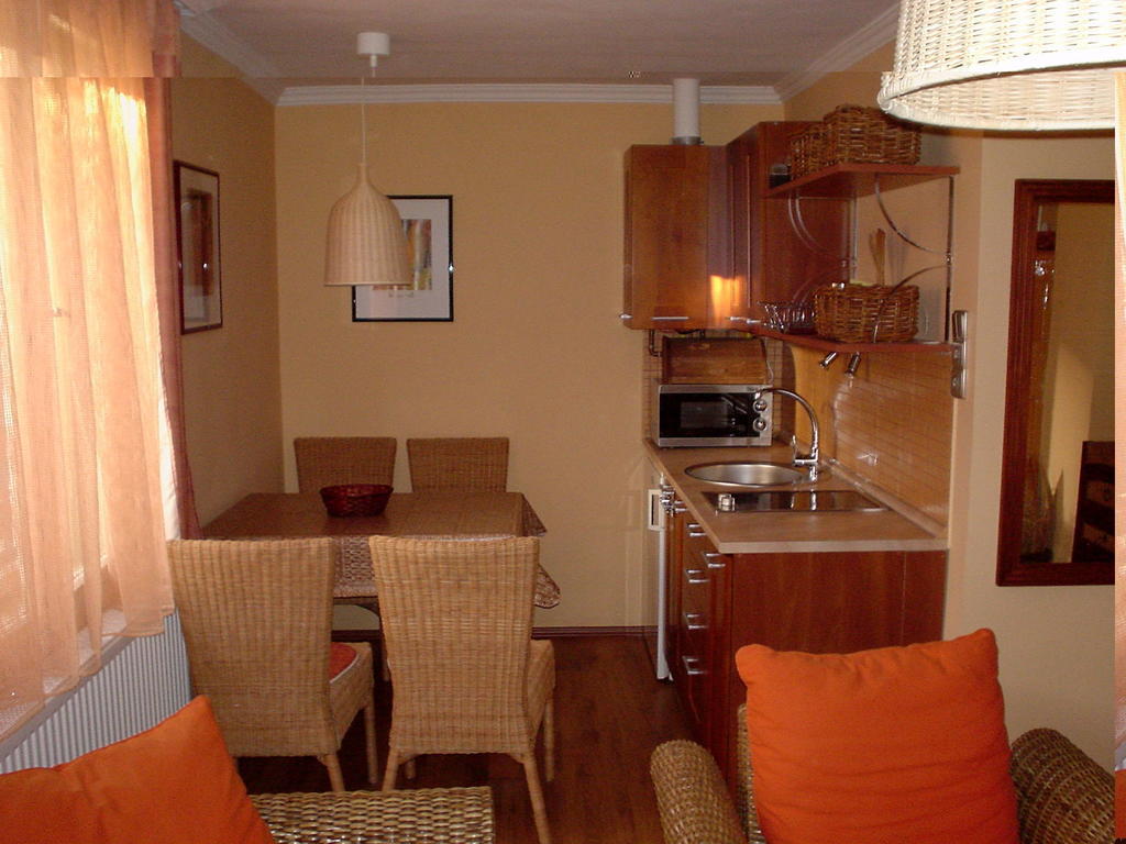 Oeroekzoeld Apartmanok Balatonfenyves Pokoj fotografie